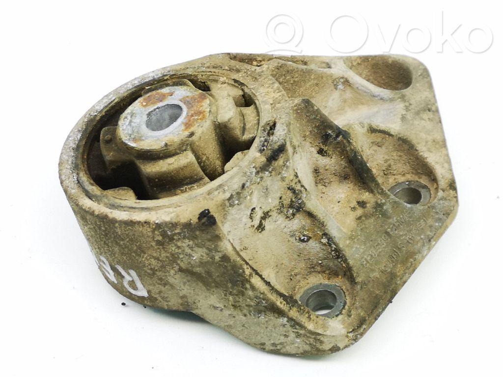 Audi A4 S4 B7 8E 8H Aizmugurējā reduktora stiprinājums 