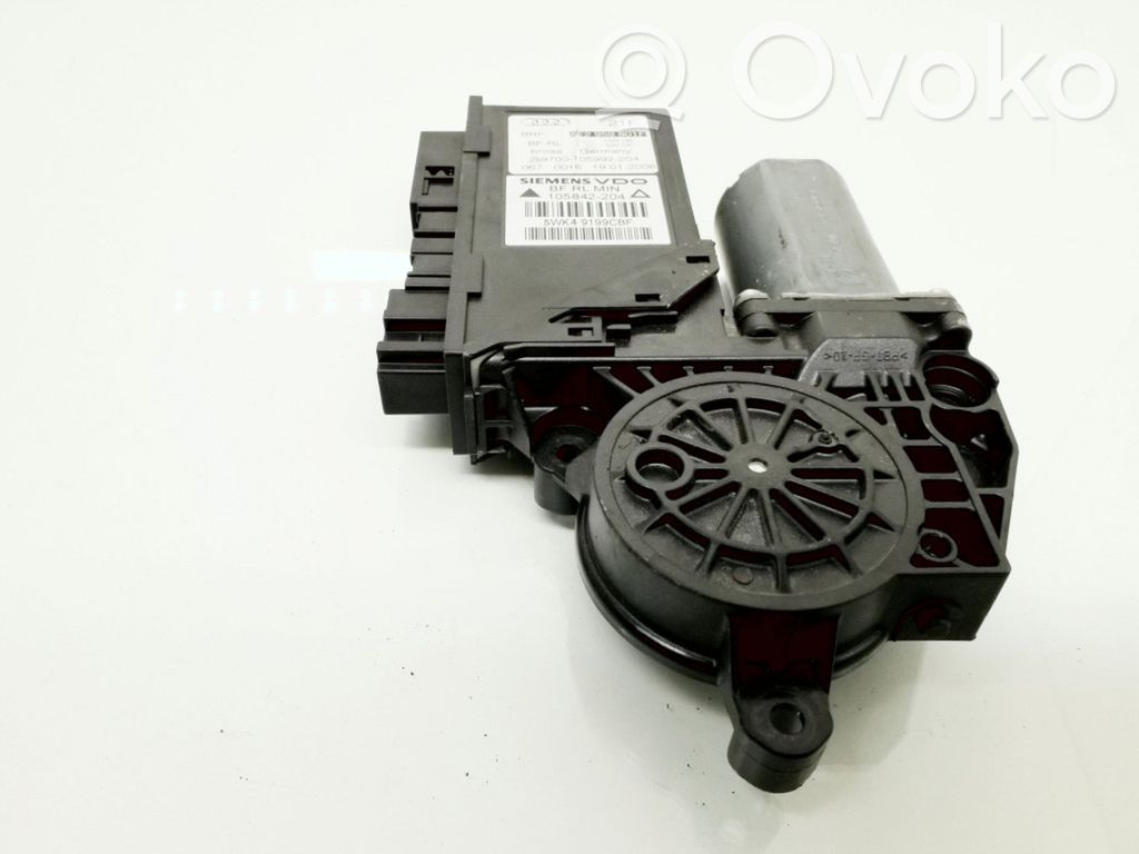 Audi A4 S4 B7 8E 8H Silnik regulatora szyby drzwi przednich 