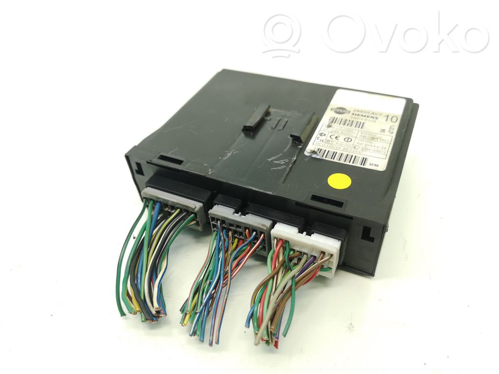 Nissan Primera Door central lock control unit/module 