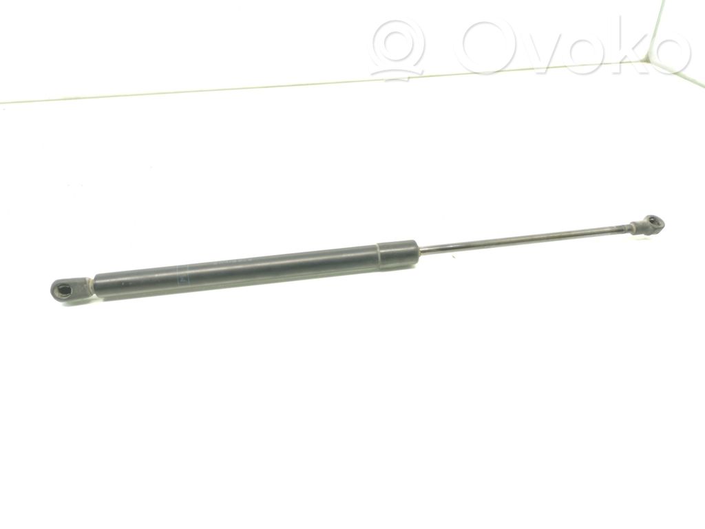 Nissan Primera Tailgate/trunk strut/damper 