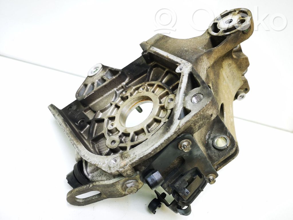Opel Zafira B Fuel pump bracket 