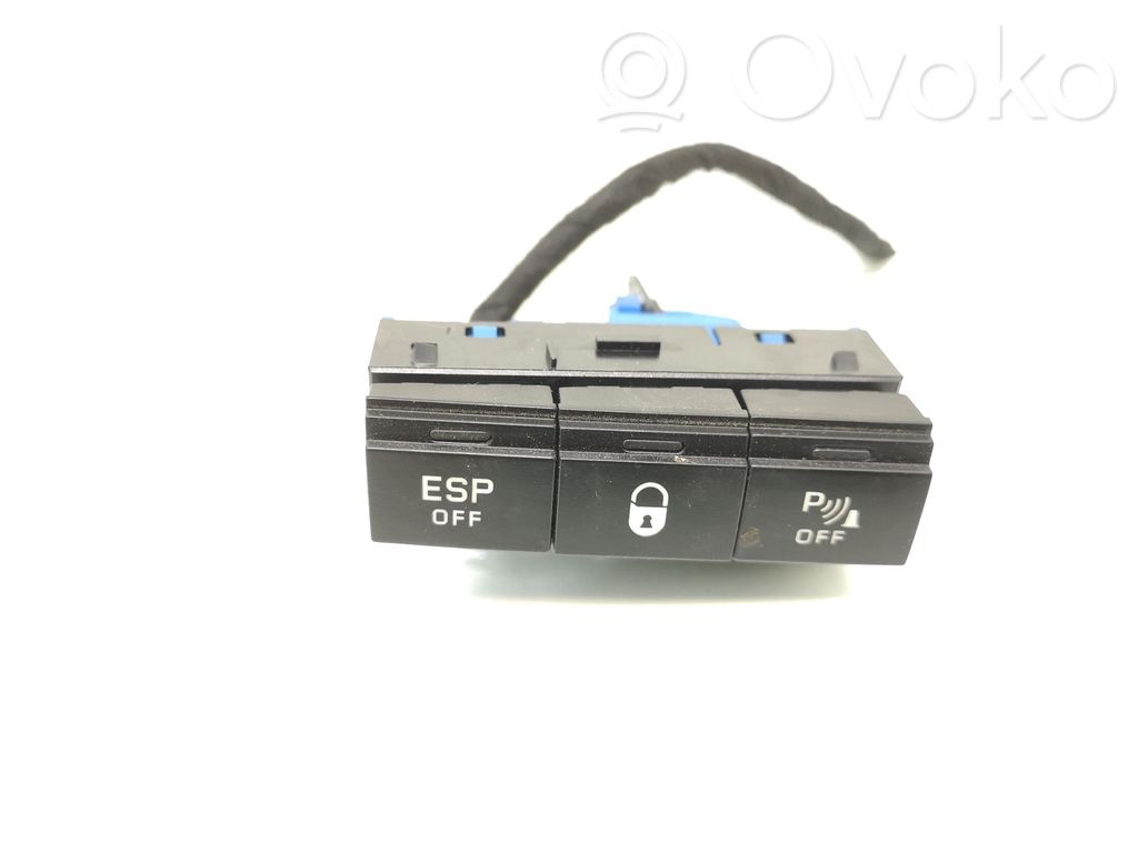 Citroen C6 ESP (stability program) switch 