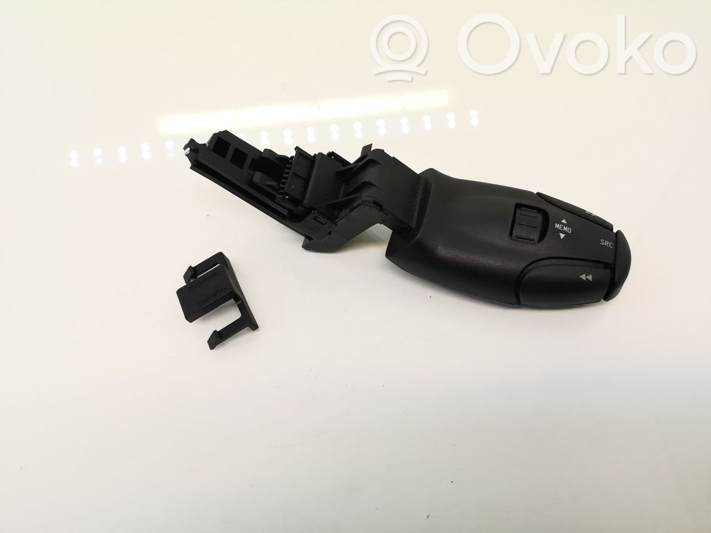Peugeot 607 Interruptor de control multifunción 