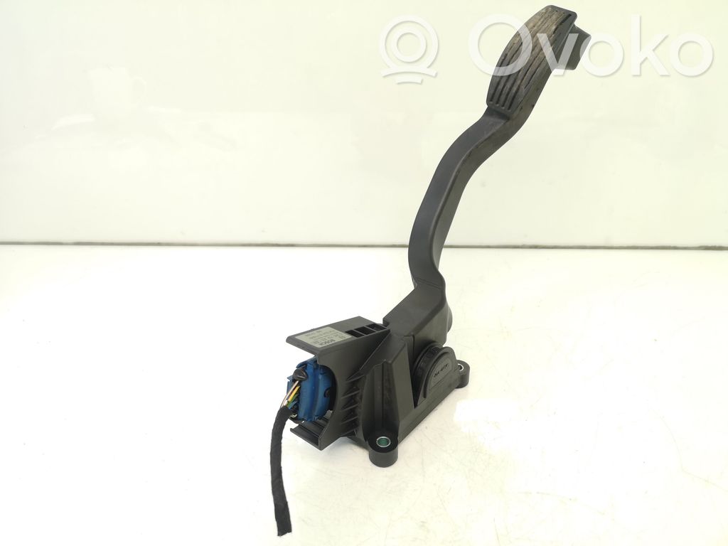Fiat Idea Pedał gazu / przyspieszenia 