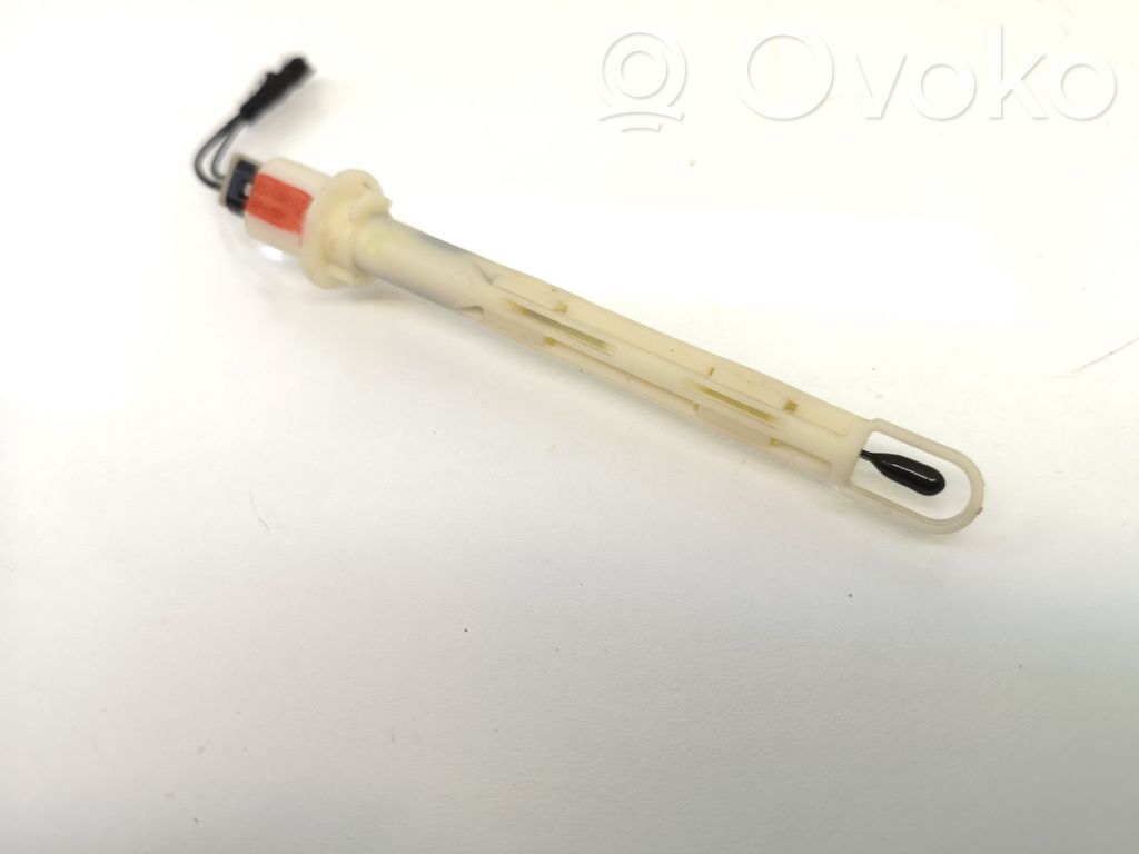 Interior temperature sensor   52432231,11005