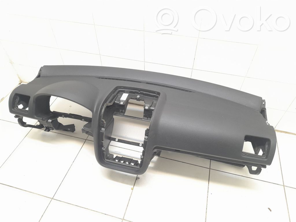 Volkswagen Golf V Deska rozdzielcza 