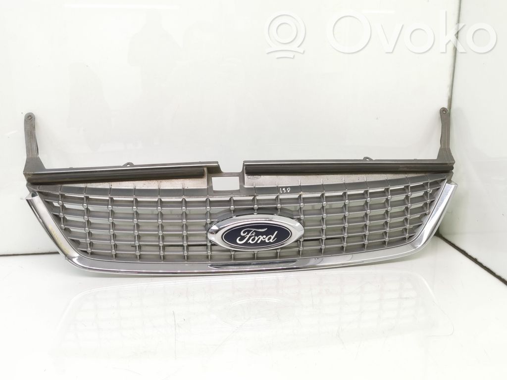 Ford Mondeo MK IV Maskownica / Grill / Atrapa górna chłodnicy 