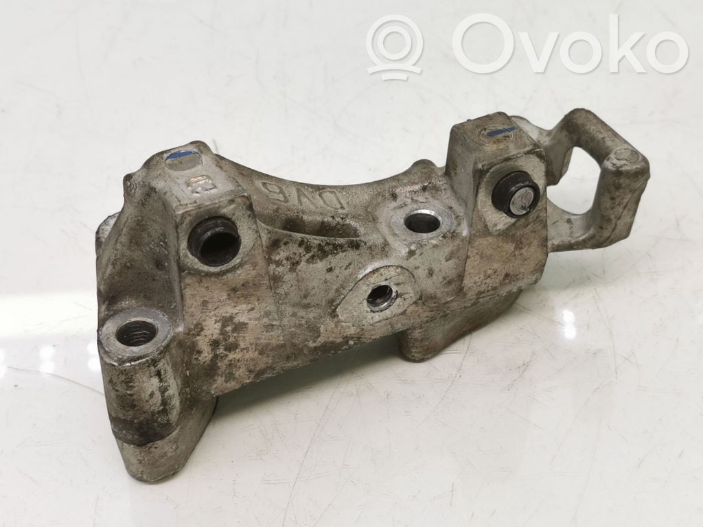 Citroen Berlingo Engine mounting bracket 