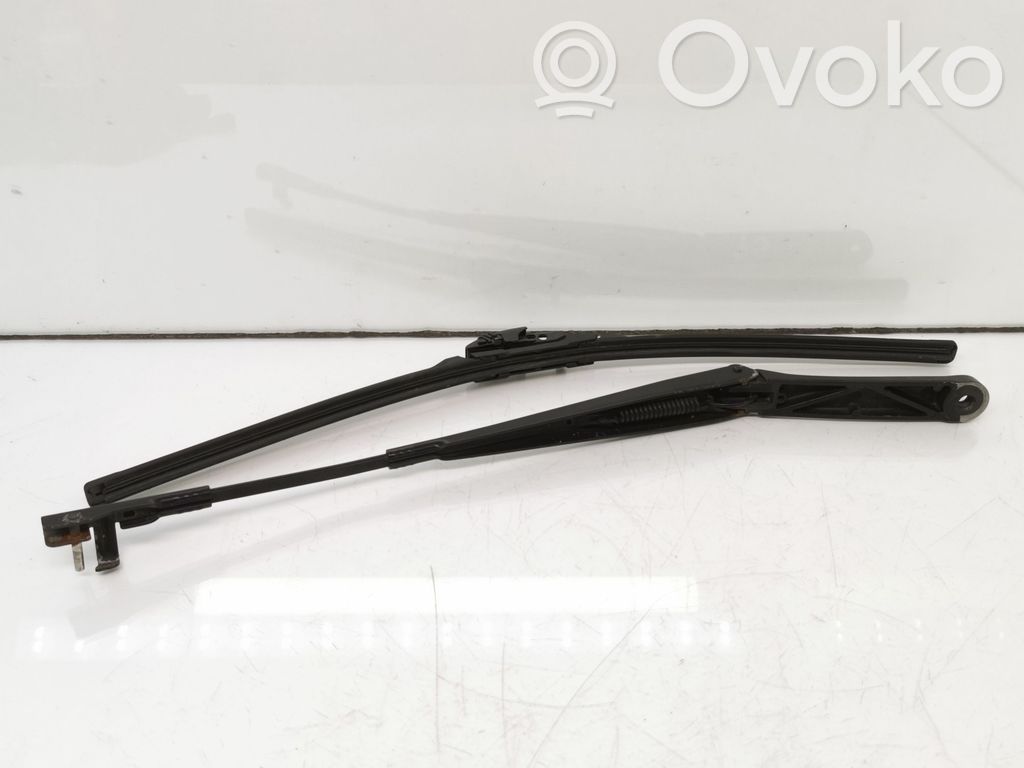 Skoda Octavia Mk2 (1Z) Escobilla del limpiaparabrisas, delantero 