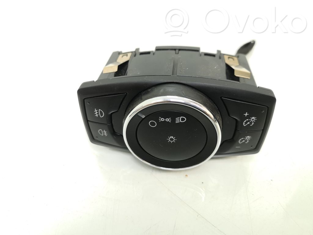 Ford Focus Light switch 