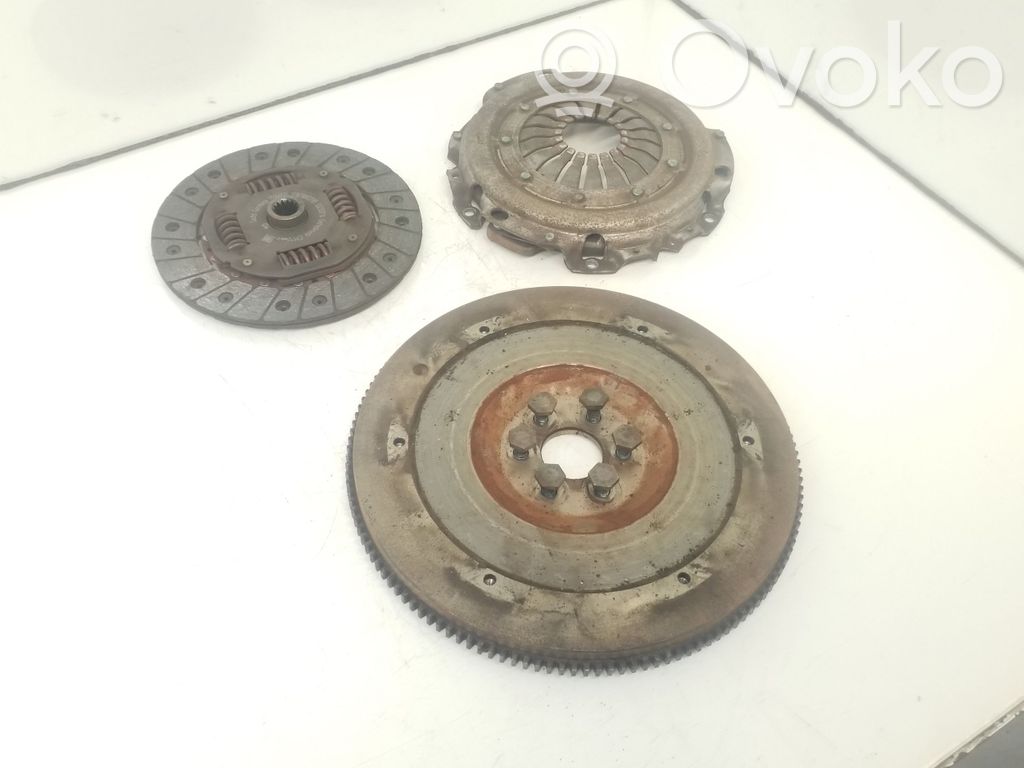 Opel Corsa D Juego de embrague 
