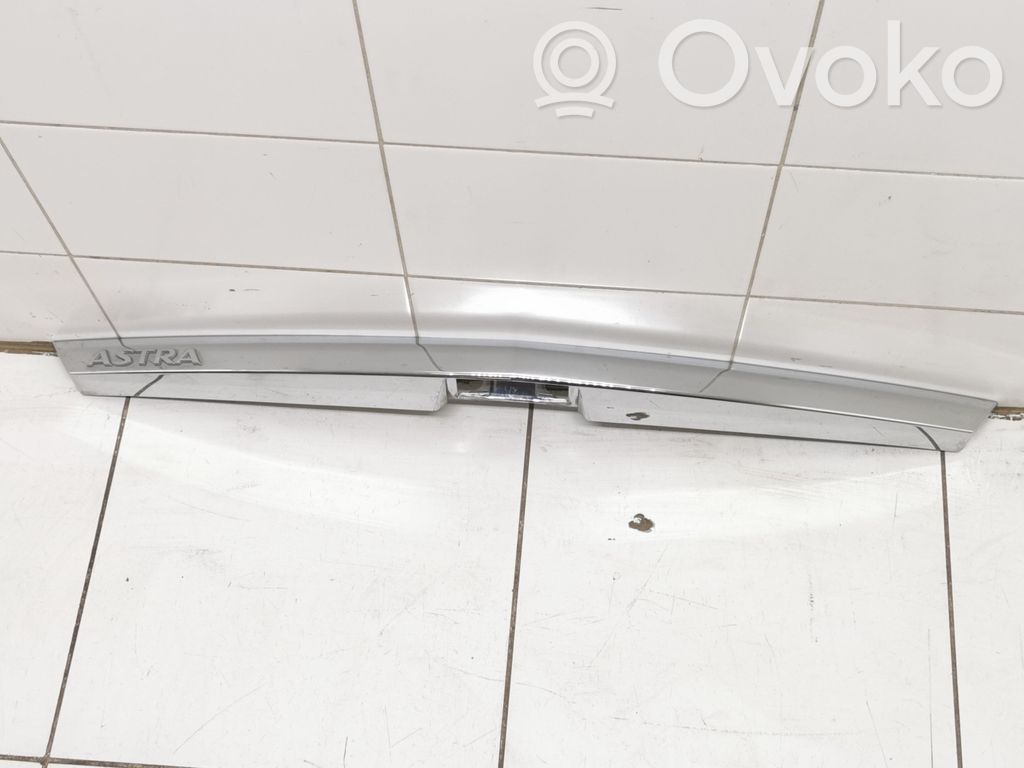 Opel Astra H Lampă număr cu montare pe hayon 