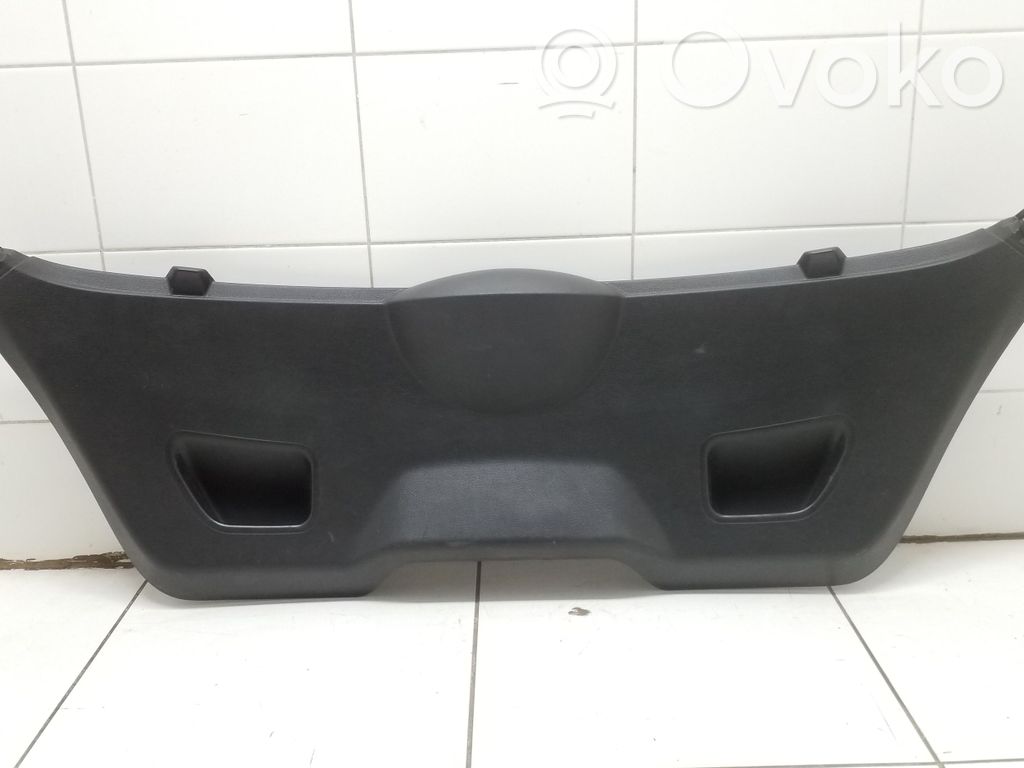 Peugeot 207 Tailgate trim 