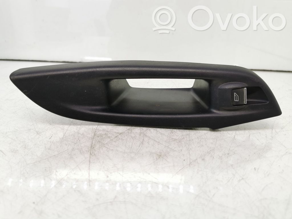 Ford Focus Electric window control switch 