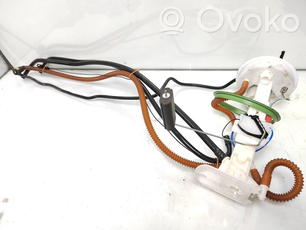 BMW X5 E70 Fuel level sensor 
