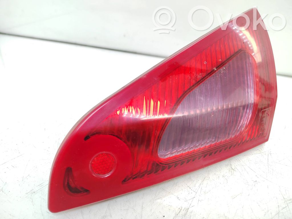 Mitsubishi Colt Luci posteriori del portellone del bagagliaio 
