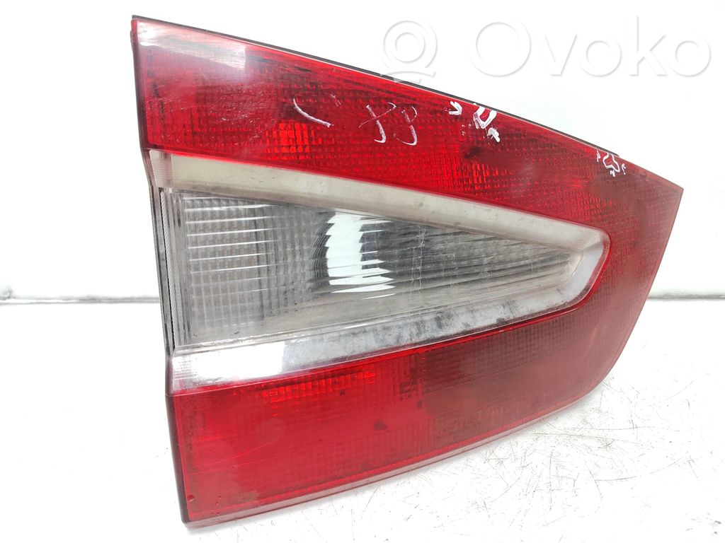 Ford Galaxy Galinis žibintas kėbule 