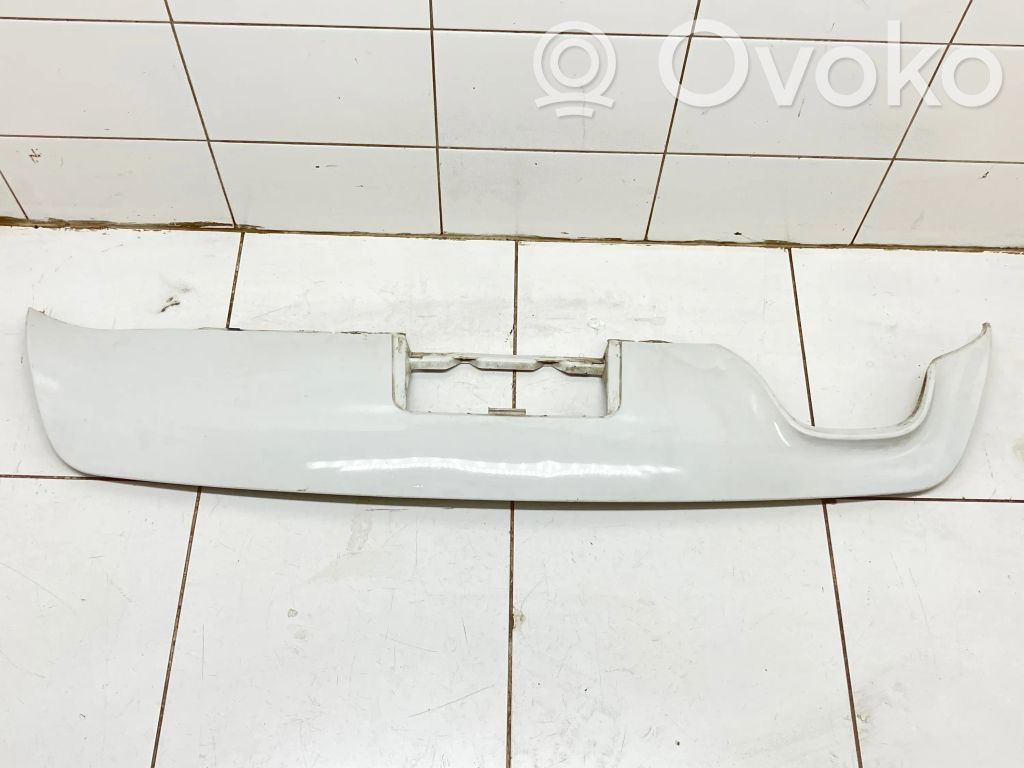 BMW 5 E60 E61 Takapuskurin alaosan lista 