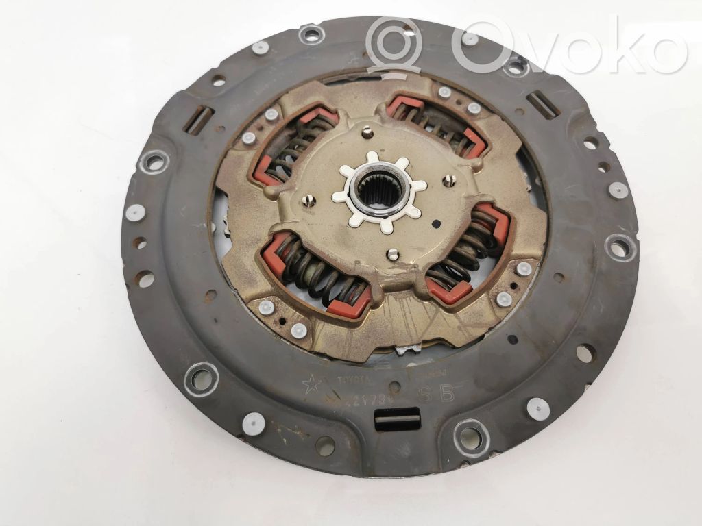 Toyota Auris E180 Sankabos komplektas 