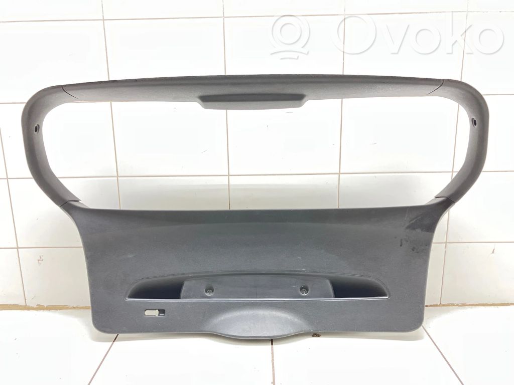 BMW 1 E81 E87 Tailgate/boot cover trim set 