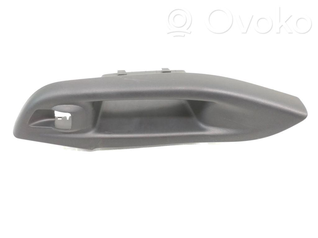 Ford Focus Rear door window switch trim 