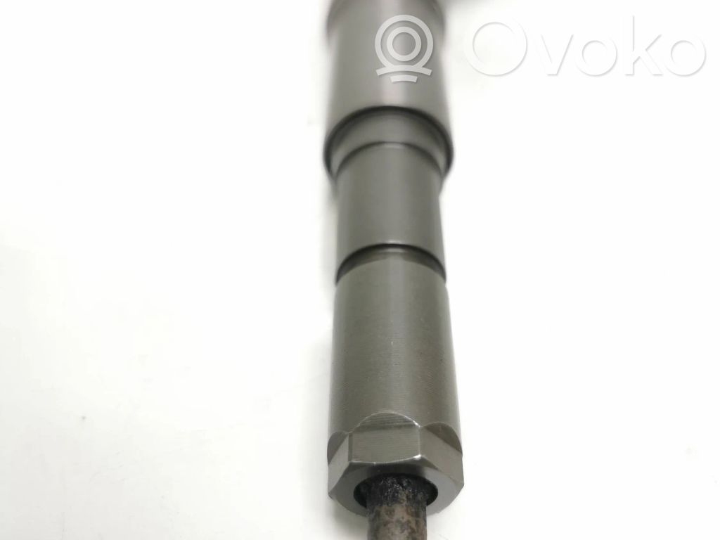 Fuel injector   7793836,0445110216