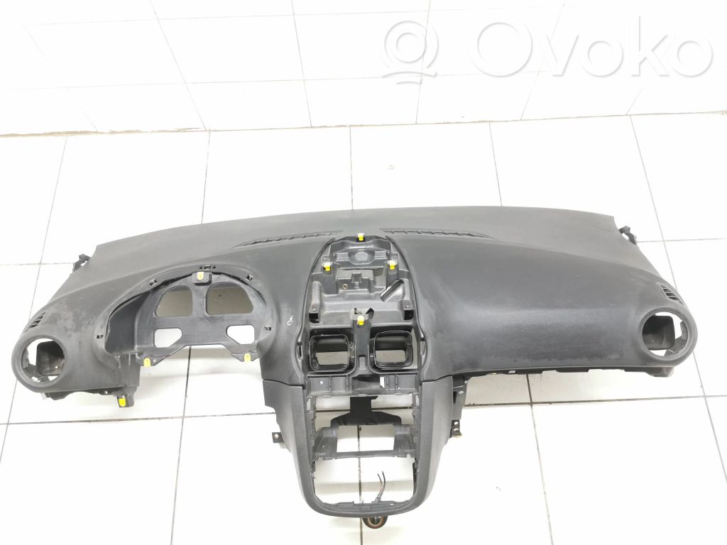 Opel Corsa D Panelė 