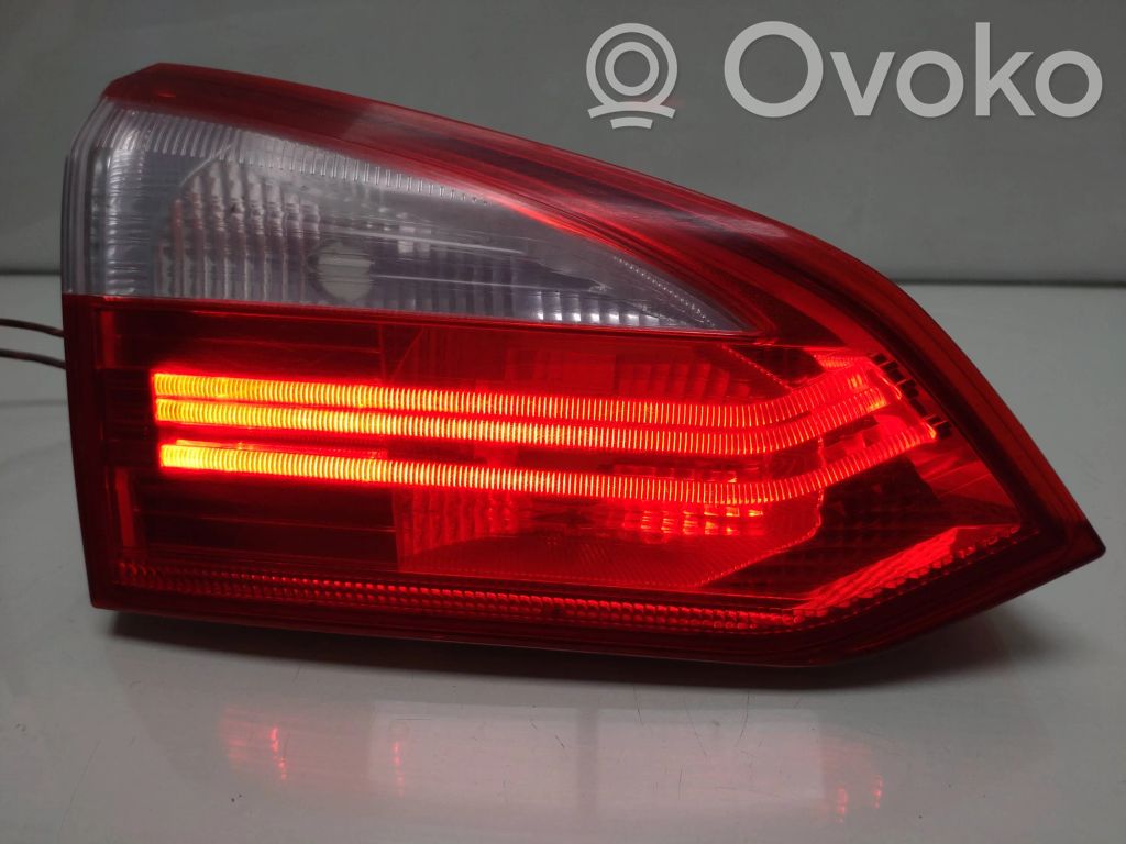 Ford Focus Tailgate rear/tail lights 
