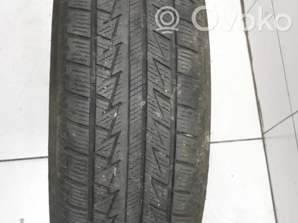 BMW 3 E90 E91 R16 ziemas riepa (-as) 