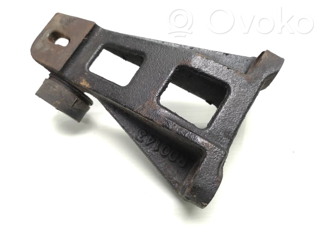 Suzuki Grand Vitara II Engine mounting bracket 