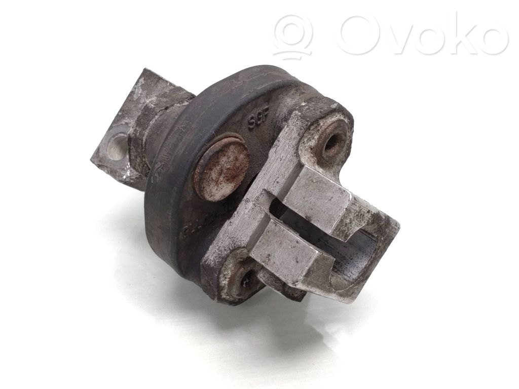 Steering column universal joint   077010
