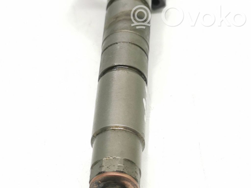 Inyector de combustible   7797877,0445116,080405
