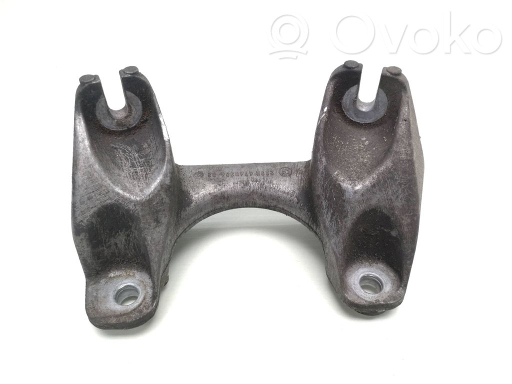 BMW 3 E90 E91 Gearbox mounting bracket 