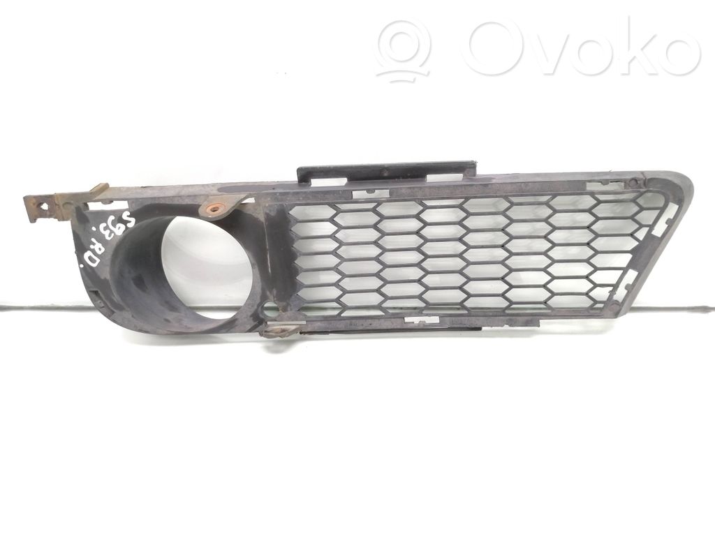 BMW 3 E90 E91 Front fog light trim/grill 