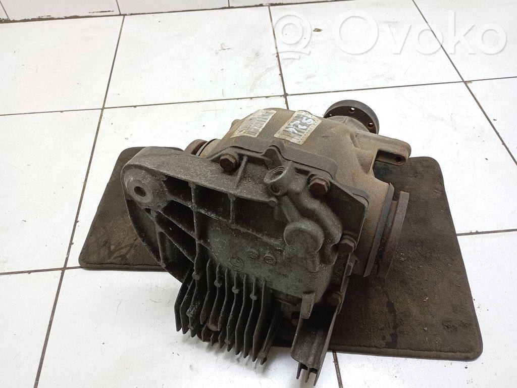 BMW 5 E60 E61 Galinis reduktorius 