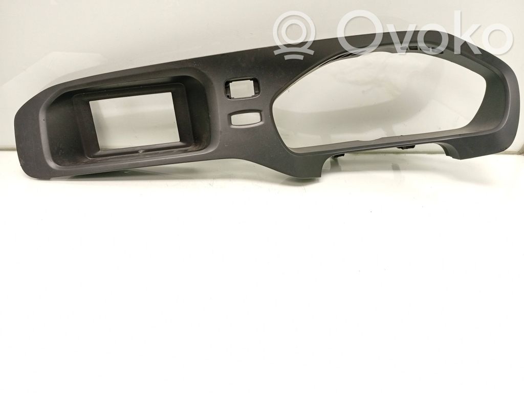 Volvo V40 Dashboard trim 