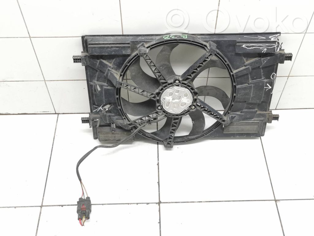 Seat Leon (5F) Elektryczny wentylator chłodnicy 