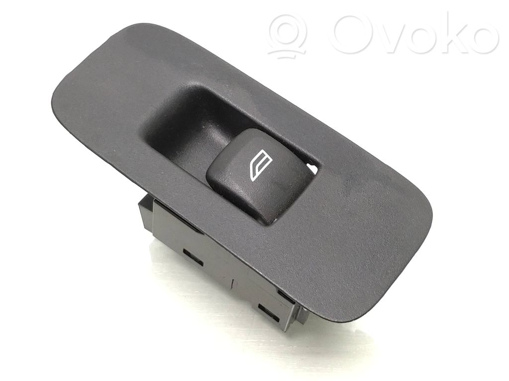 Interruptor del elevalunas eléctrico   31394840