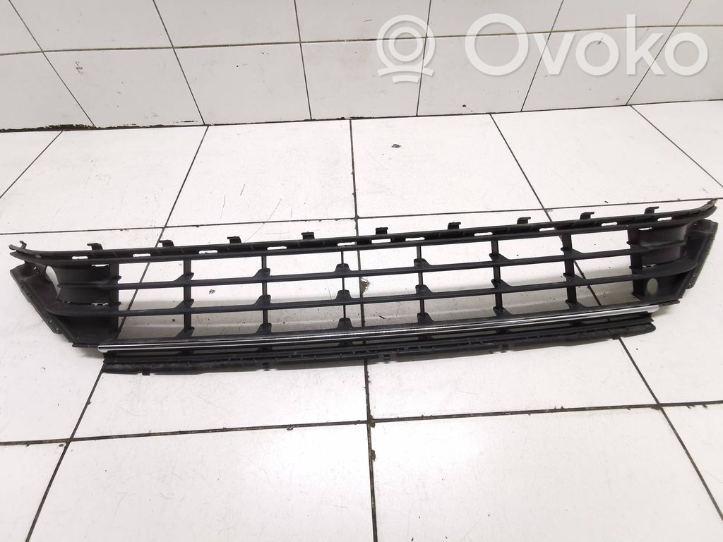 Volkswagen Golf VII Grilă inferioară bară față 