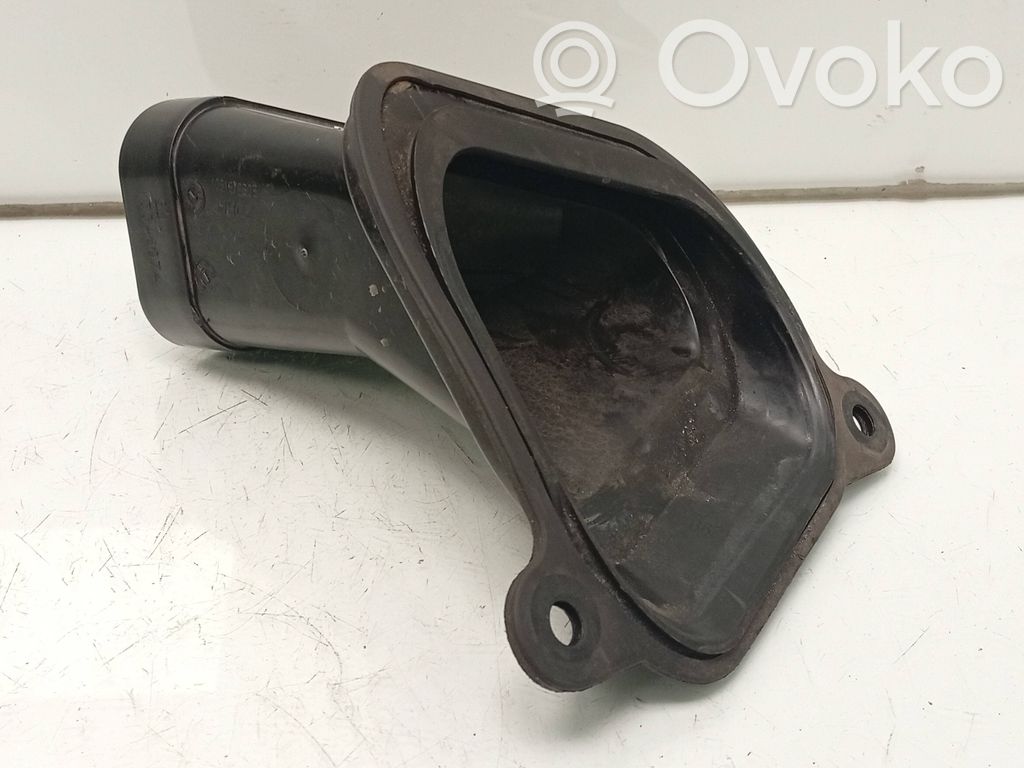 Opel Astra J Parte del condotto di aspirazione dell'aria 
