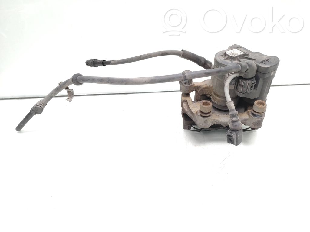 Volkswagen Golf VII Pinza del freno posteriore