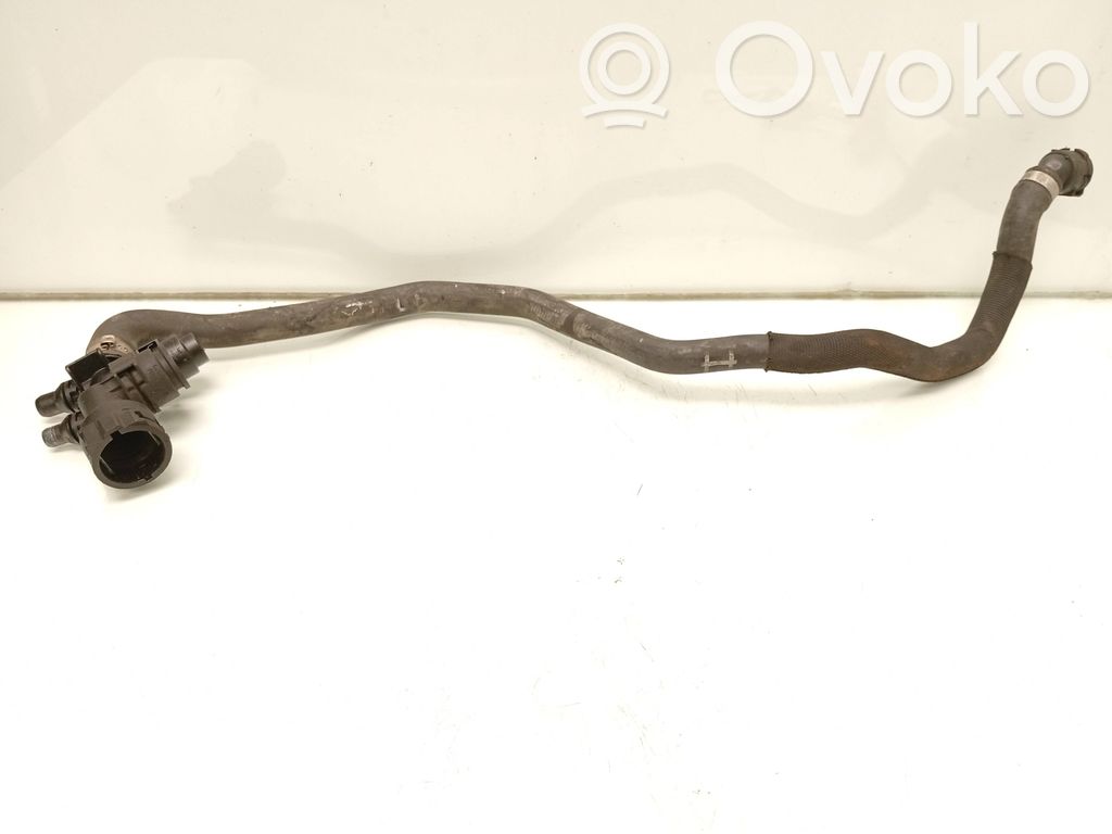 BMW 5 GT F07 Tubo flessibile del liquido di raffreddamento del motore 