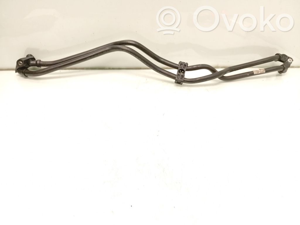 BMW 5 GT F07 Manguera/tubo del refrigerador de aceite de la caja de cambios