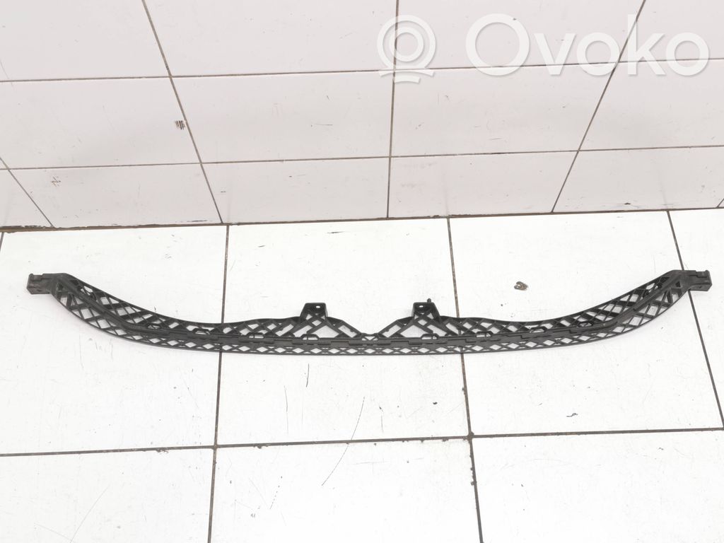 Volkswagen PASSAT B8 Soporte del parachoques delantero