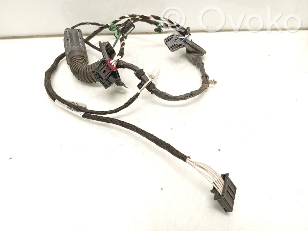 Volkswagen PASSAT B8 Cablaj ușă spate 