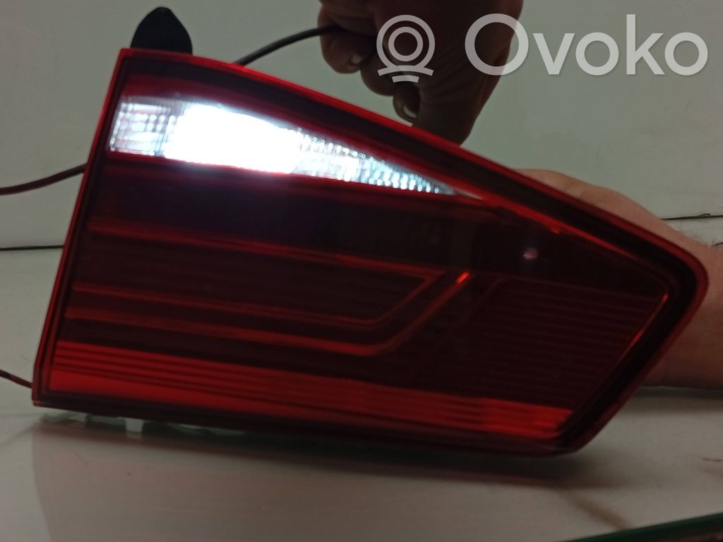 Volkswagen PASSAT B8 Lampă spate în capacul portbagajului