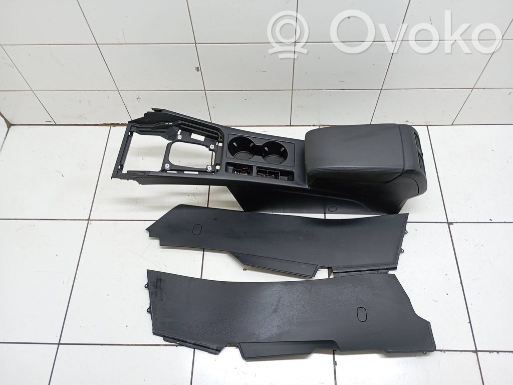 Volkswagen PASSAT B8 Consolă centrală 