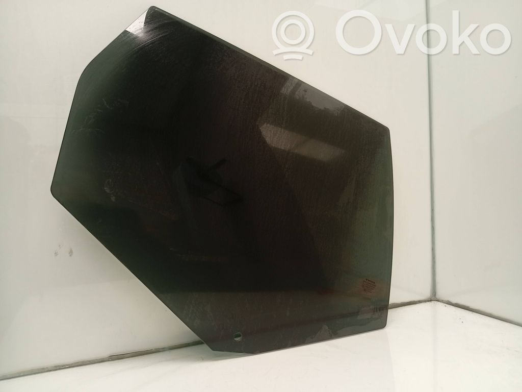 Volvo XC60 Vetro del finestrino della portiera posteriore 