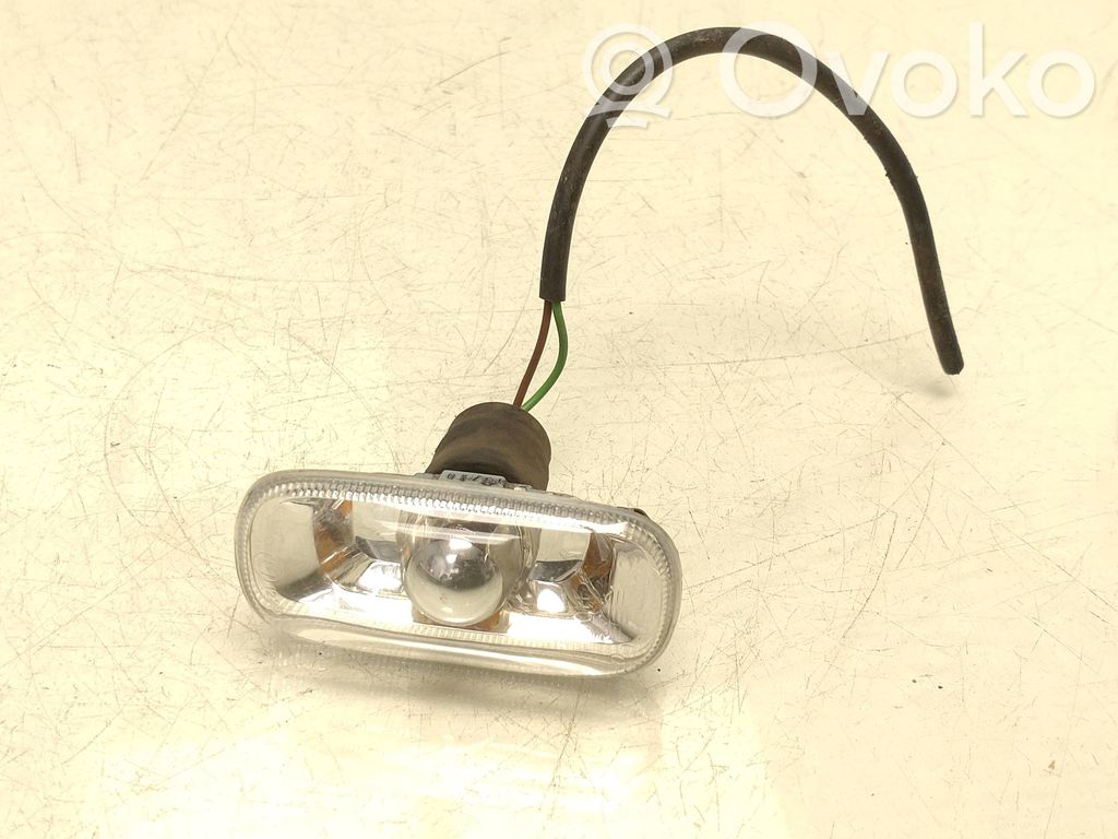 Seitenblinker   8E0949127