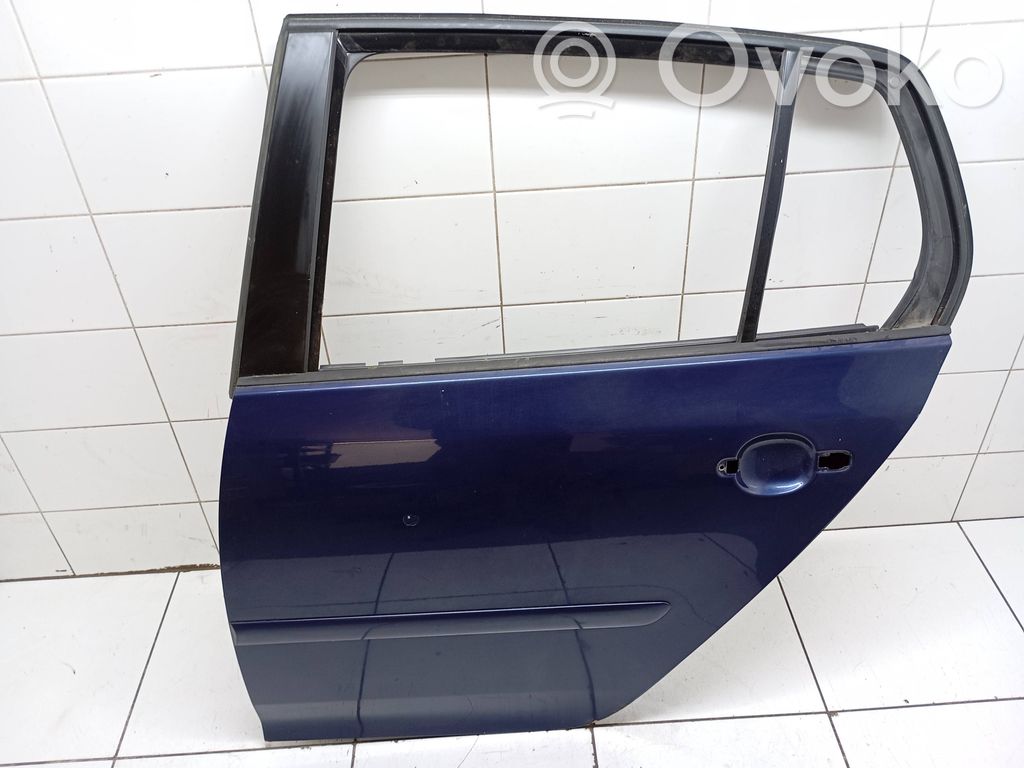 Volkswagen Golf V Puerta trasera 